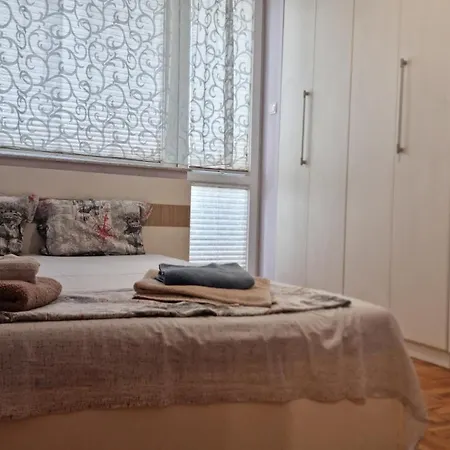 Apartman Two Close To Center, Várna