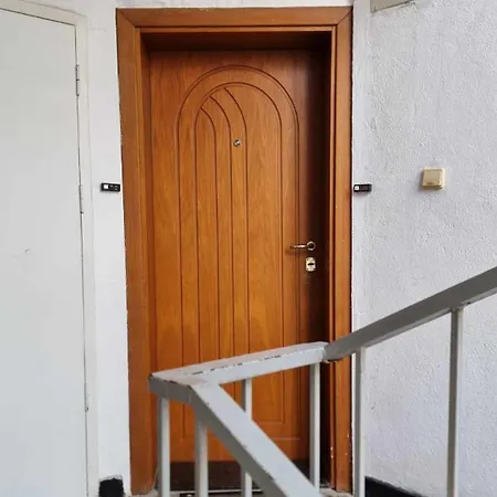 Apartment Two Close To Center,
