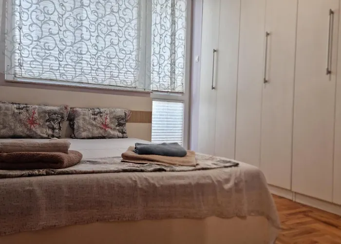 Apartamento Two Close To Center, Varna