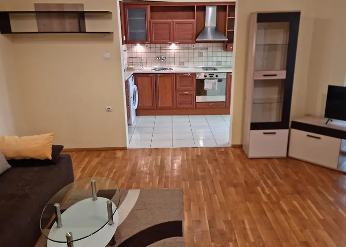 Apartamento Two Close To Center,